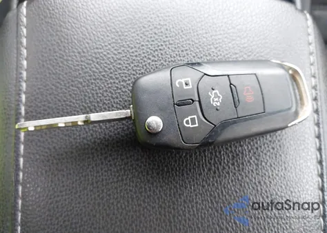 2013 Ford Fusion Hybrid Se z USA, uszkodzony, nr VIN 3FA6P0LU0DR373085